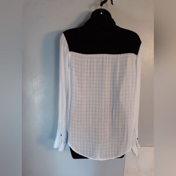 Aeropostale semi sheer white/black trim button down blouse - Picture 5 of 5